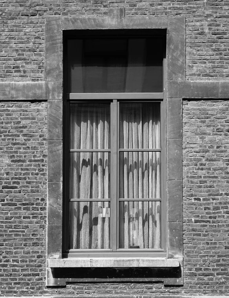 Einblick; innenliegend; Gardine; Textil, weich. Gardine (innen)